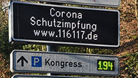 Verkehrsleitsystem und seine gute Seite – Werbung für 116117-Corona-Internetseite