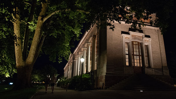 „Die Initiative kam von Oberbürgermeisterin Margret Mergen“ - „Trinkhalle in neuem Licht“
