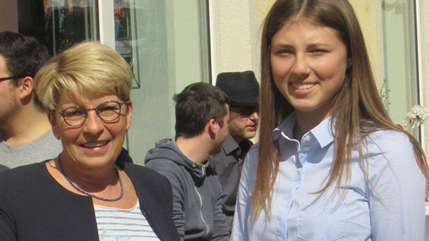 Girls‘ Day mit Gabriele Katzmarek - Vivien Woszek zum im Berliner Büro der Bundestagsabgeordneten 