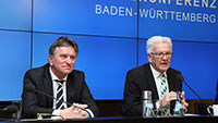 Zahl der Corona-Infizierten in Baden-Württemberg steigt weiter – Minister Lucha: „Gelungen Infektionsketten weitestgehend nachzuvollziehen“