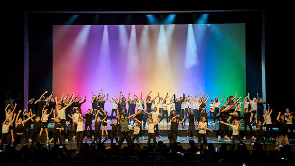 100 Kinder und Jugendliche im Festspielhaus Baden-Baden – „Tanzfest“ an zwei Tagen 