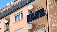 SPD und Grüne fordern Zuschüsse für „Balkonkraftwerke“ in Baden-Baden – 20 Prozent der Anschaffungskosten