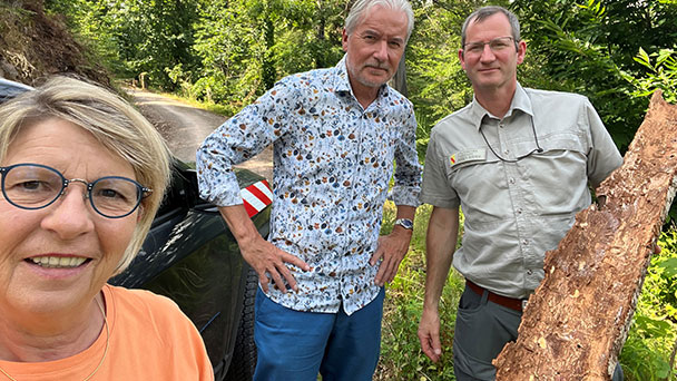 Kurzes Durchatmen für Baden-Badener OB Späth – Bundestagsabgeordnete Katzmarek zu Besuch im Stadtwald 