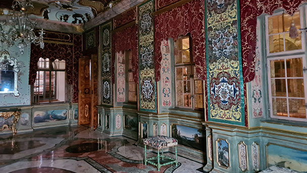 Auch das Neue Schloss Baden-Baden gehört in Landeseigentum – Die großartigen Schlösser in Rastatt