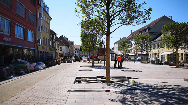 Erster Bauabschnitt obere Kaiserstraße in den letzten Zügen - Bei Kaiserwetter auf der Kaiserbaustelle