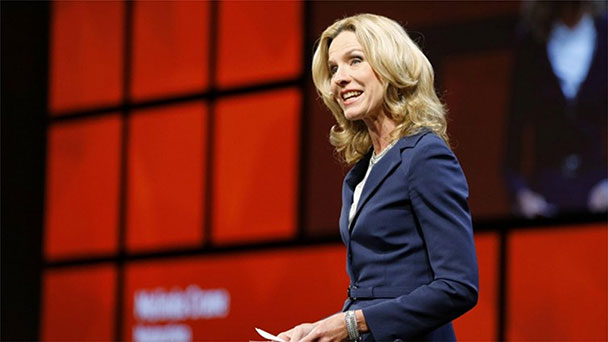 „Politik der Wut: Wie schwindendes Vertrauen die Demokratie herausfordert“ - Amerikanerin Melinda Crane spricht zum Tag der Deutschen Einheit 