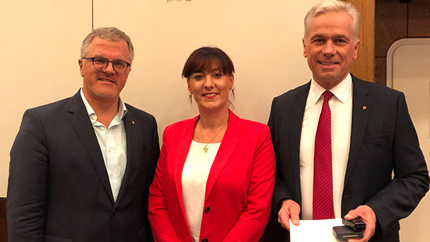 Oberbürgermeister Pütsch feiert Verdienste von Stadträte Fischer und Maier-Rechenbach 