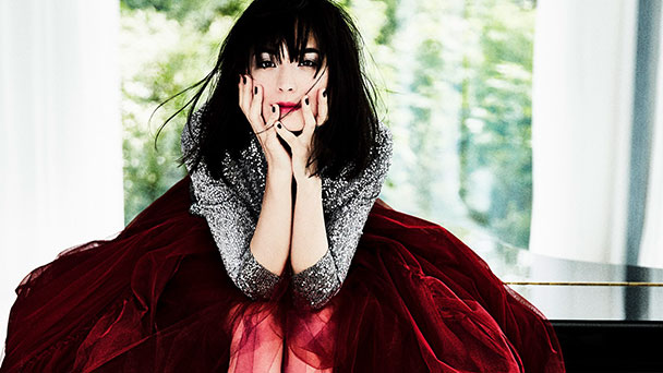 Alice Sara Ott im Festspielhaus Baden-Baden Frédéric Chopin, Claude Debussy und  Erik Saties - Krönender Abschluss „Gaspard de la Nuit“ von Maurice Ravel.