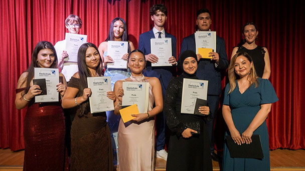 Bye-bye gute alte Schule in Baden-Baden – Abschlussfeier und stimmungsvoller Abend voller Erinnerungen in der Realschule 