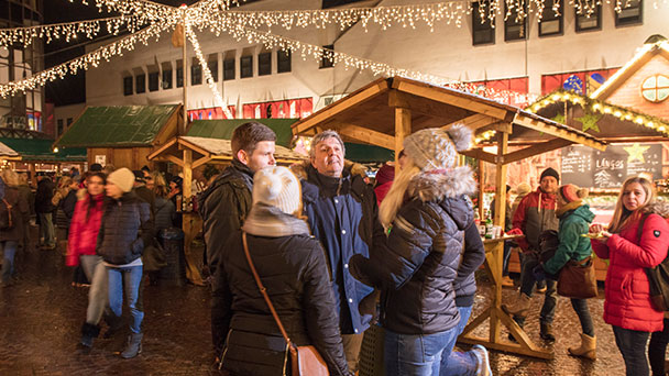 OB Florus eröffnet Gaggenauer Adventsmarkt am 25. November – „Liebevoll geschmückte Hütten“ und Alpakas im Stall