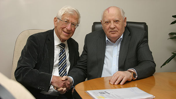 Michail Gorbatschow, Sohn eines russischen Vaters und einer ukrainischen Mutter – „Nie wieder Krieg“ – Gastkommentar von Franz Alt