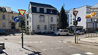 Umbau der Ampel in der Beethovenstraße – Für Fußgängerverkehr zwischen Tankstelle und „Roomers Baden-Baden“