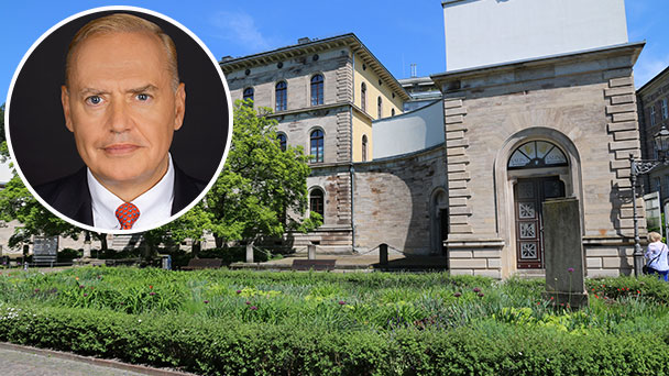 Baden-Badener Schülerverbindung Frankonia zieht in Alte Polizeiwache – Das Glück heißt Peter Löw – Ältester Schüler Felix Schmidt 