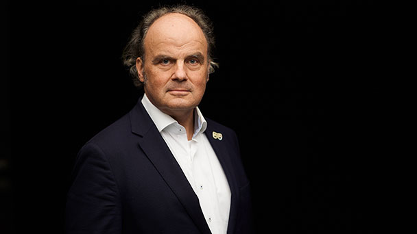 Gedenkkonzert für Arndt Joosten – Philharmonie Baden-Baden musiziert Franz Schuberts Sinfonie Nr. 7 in h-Moll „Die Unvollendete“