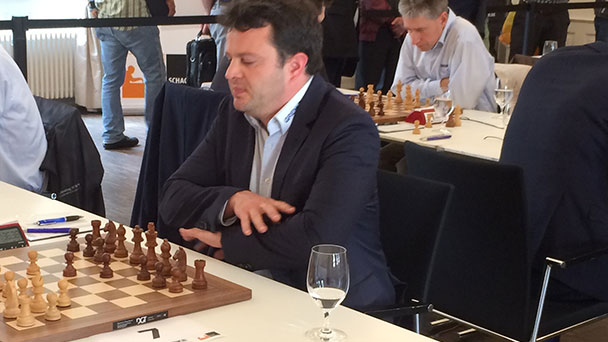 Baden-Badener Schachspieler müssen gegen Hamburg gewinnen – Mit voller Punktausbeute wieder ganz vorne