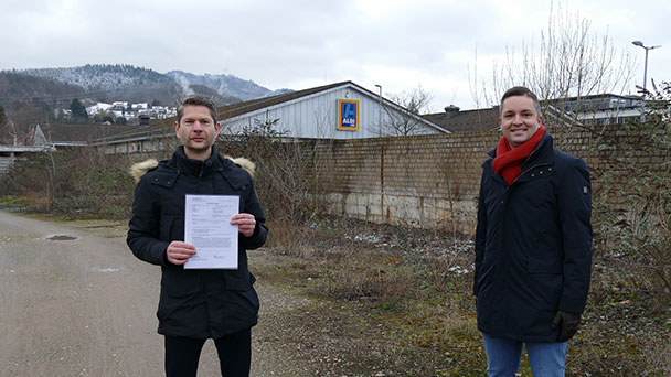 Aldi und REWE bauen in Gernsbach – Startschuss für betreutes Wohnen und Einkaufen in der Schwarzwaldstraße