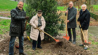 Gutschein von Baden-Badener Bürgermeister Roland Kaiser – Baumpflanzung zum Jubiläum