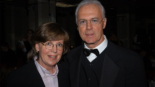 „Das ist doch die Mutter von Franz Beckenbauer“ – Ehemalige Chefin der Baden-Badener Kurhaus-Gastronomie erzählt rührende Geschichte 