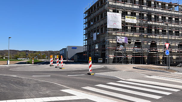 Kreisverkehr in Haueneberstein in der Bertha-Benz-Straße freigegeben