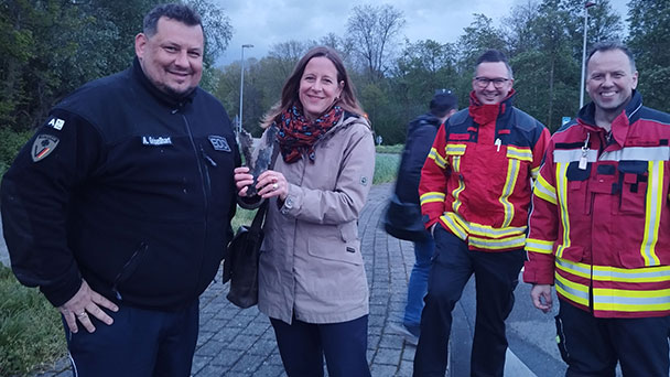 Nach kontrollierter Explosion der Bombe – Rastatter Oberbürgermeisterin Müller bedankt sich bei Einsatzkräften Nach kontrollierter Explosion der Bombe – Rastatter Oberbürgermeisterin Müller bedankt sich bei Einsatzkräften