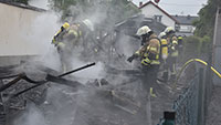 Baden-Badener Feuerwehr verhinderte Schlimmeres – Holzschuppen „in Vollbrand“