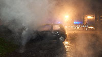 Auto in Steinbach lichterloh in Flammen – Menschen glücklicherweise nicht verletzt 