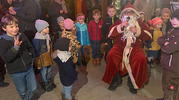 Weihnachtlicher „Budenzauber“ in Oberbeuern – Nikolaus kommt schon am Samstag
