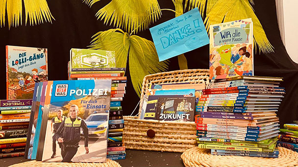 Der beliebteste Bus in Baden-Baden wartet auf eine Kinderschar – 100 neue Bücher