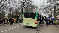 Bahnstrecke wegen Bombenfund in Rastatt gesperrt – Reisende in Baden-Baden gestrandet – Busse für Pendelverkehr im Einsatz