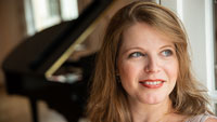 Klaviershow mit Stipendiatin und Preisträgerin Carolin Danner im Bürgerhaus – „Besondere Werke von fünf großen Meistern“