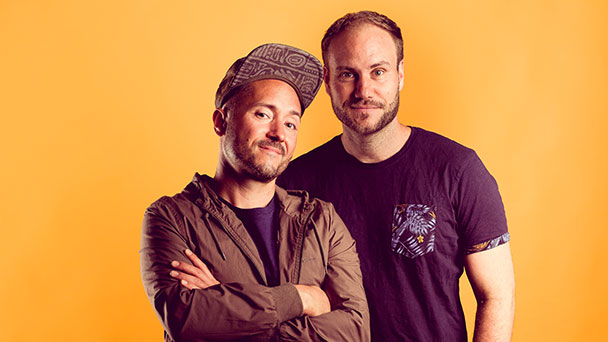 Livestream aus dem Kurhaus – Cris Cosmo im Wohnzimmer – „Max und Moritz“ für die Kleinen Livestream aus dem Kurhaus – Cris Cosmo im Wohnzimmer – „Max und Moritz“ für die Kleinen