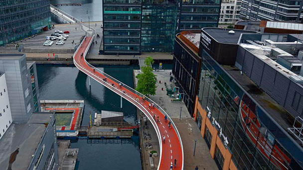 Filmemacher Ingwar Perowanowitsch in Stadtbibliothek Baden-Baden – Vortrag zur Reise mit dem Fahrrad durch Europa