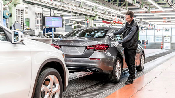 Schon fünf Millionen Kompakt-Mercedes aus Rastatt – Produktionsstart der neuen A-Klasse Limousine 
