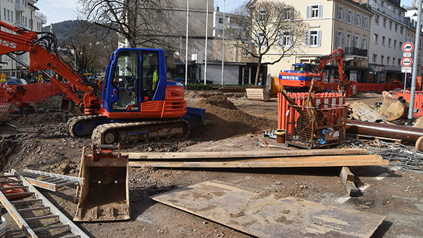 Rathaus Baden-Baden: „Es läuft am Bertholdplatz“ – Derzeitige Verkehrsführung bis Ende April