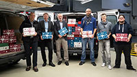 Mercedes-Benz Rastatt will zu Weihnachten ein Lächeln schenken - Päckchen in Zusammenarbeit mit Caritas Diakonie und Sozialamt 