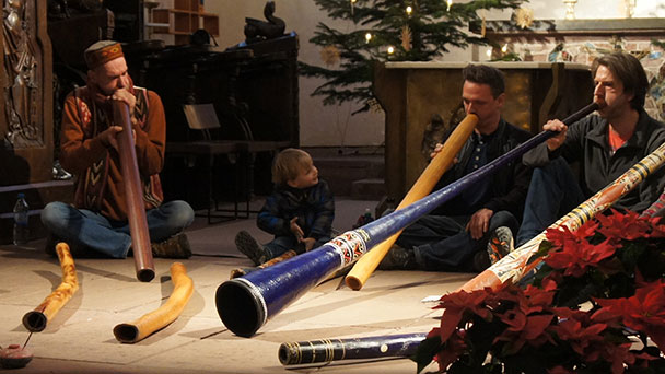 Meditation in der Spitalkirche Baden-Baden – „Initiative der Aborigine mit der untergehenden Sonne“ Meditation in der Spitalkirche Baden-Baden – „Initiative der Aborigine mit der untergehenden Sonne“