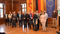 20 Baden-Badener erhalten deutsche Staatsbürgerschaft – Einbürgerungsfeier im Rathaus 