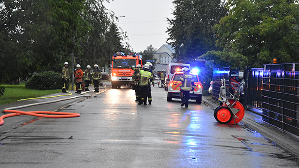Feuerwehreinsatz heute Morgen in Haueneberstein – Propangasaustritt in Gewerbebetrieb – Feuerwehr: „Mit Luft explosible Gemische“