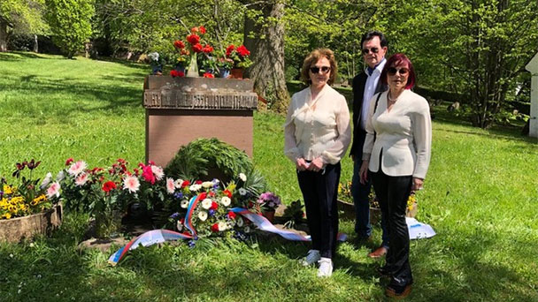 Gedenkfeier für sowjetische Opfer des Zweiten Weltkriegs – Internierungslager „Stalag VC Malschbach/Baden- Baden“ – Initiative von Uta und Gerhard Ell Gedenkfeier für sowjetische Opfer des Zweiten Weltkriegs – Internierungslager „Stalag VC Malschbach/Baden- Baden“ – Initiative von Uta und Gerhard Ell