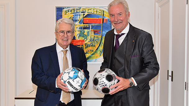 Statist und Showmaster im Rathaus Baden-Baden – OB Späth und Frank Elstner sprechen über „die Entwicklung der Medienstadt Baden-Baden“