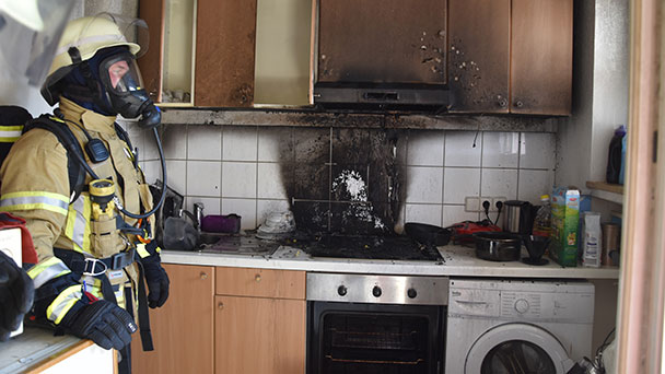 Feuerwehreinsatz in der Breisgaustrasse – Einsatzkräfte verhinderten „weiteres Übergreifen“ des Feuers