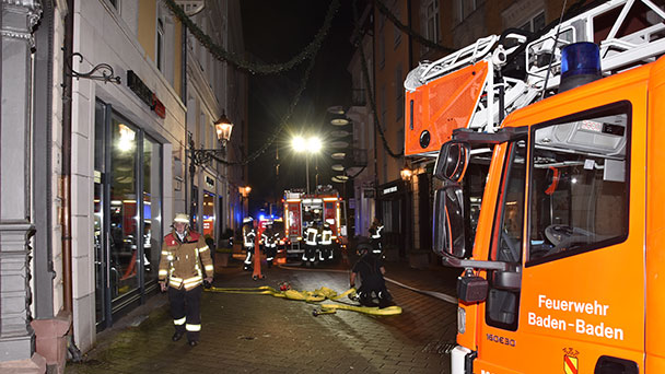 „Lichterloh brennender Toaster“ in Baden-Badener Innenstadt – Bewohnerin erlitt leichten Rauchintox