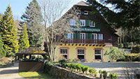 Baden-Badener „Waldhotel Forellenhof“ soll wieder geöffnet werden – Käufer gesucht – Berühmt aus SWF-Fernsehserie 