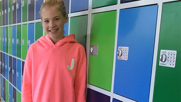 Sieg für Baden-Badener Gymnasiastin – Juli Janitz gewinnt Vorlesewettbewerb auf Regierungspräsidiums-Ebene