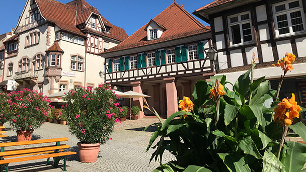 Historische Altstadt in Gernsbach wird Fußgängerzone – Mehr Flächen für Gastronomen