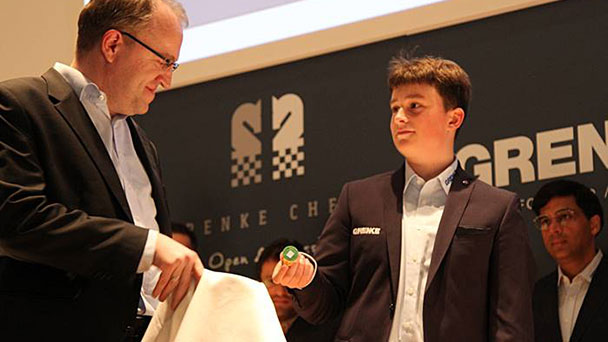 2.000 Schachspieler in Karlsruhe – Grenke Chess Open startet mit neuem Teilnehmerrekord