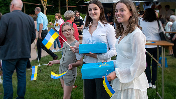 Ungebrochene Spendenbereitschaft für Ukraine in Gaggenau – 60.000 Euro beim Benefizkonzert „Schluss mit Krieg“ Ungebrochene Spendenbereitschaft für Ukraine in Gaggenau – 60.000 Euro beim Benefizkonzert „Schluss mit Krieg“