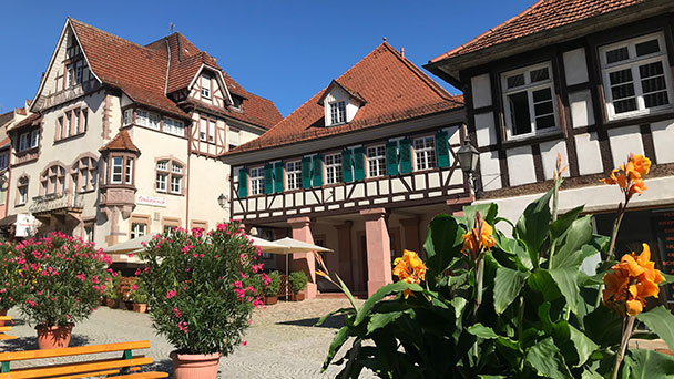 „Essen beim Lieblingsrestaurant bestellen“ – Gernsbacher Bürgermeister Christ wirbt für Abhol- und Lieferangebote