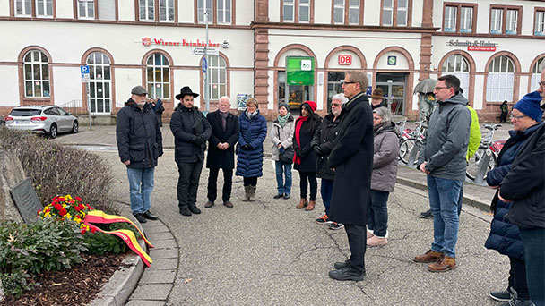 Stadt Rastatt und Jüdische Gemeinde gedenken der Opfer des Nationalsozialismus – Bürgermeister Pfirrmann erinnert an Shlomo Graber