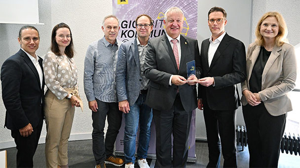 Kuppenheimer Bürgermeister Mussler megastolz – Von Manuel Hagel als Gigabitkommune ausgezeichnet